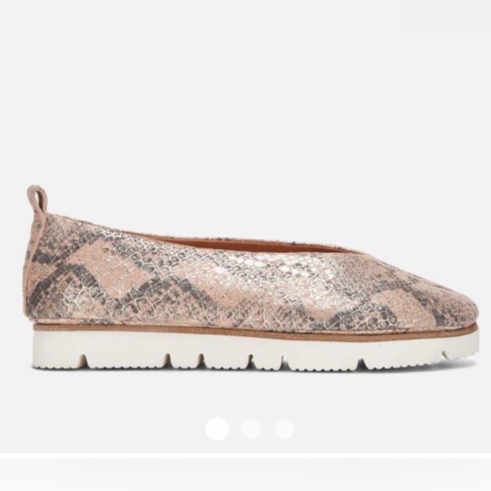 Gentle Souls Snake Embossed Nubuck Leather Metallic Pink/Silver Slip On Size 8.5